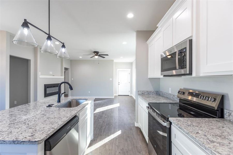 Furnished interior view inside a new home in , Abilene (Image 11).