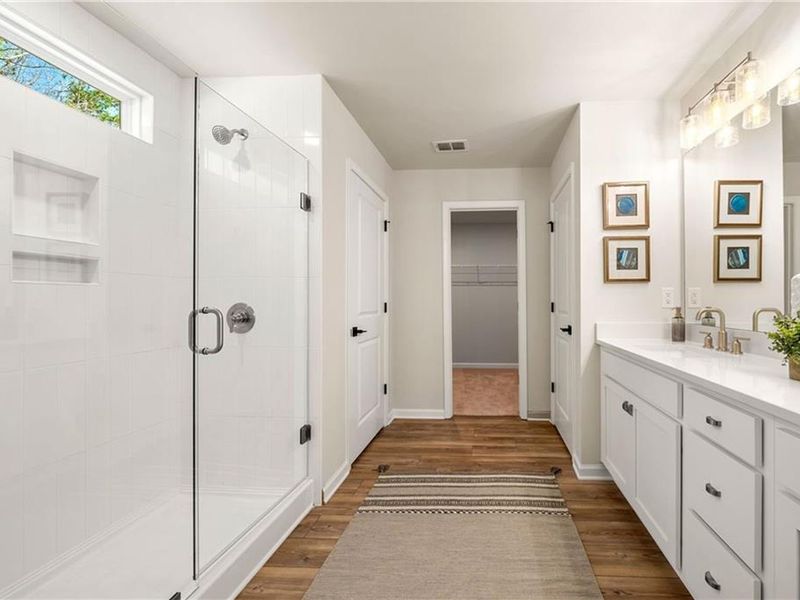 Furnished interior view inside a new home in Riverwood, Dallas (Image 42).