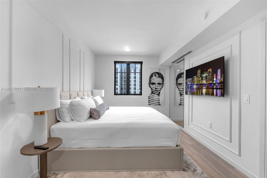 Furnished interior view inside a new home in , Coral Gables (Image 11).