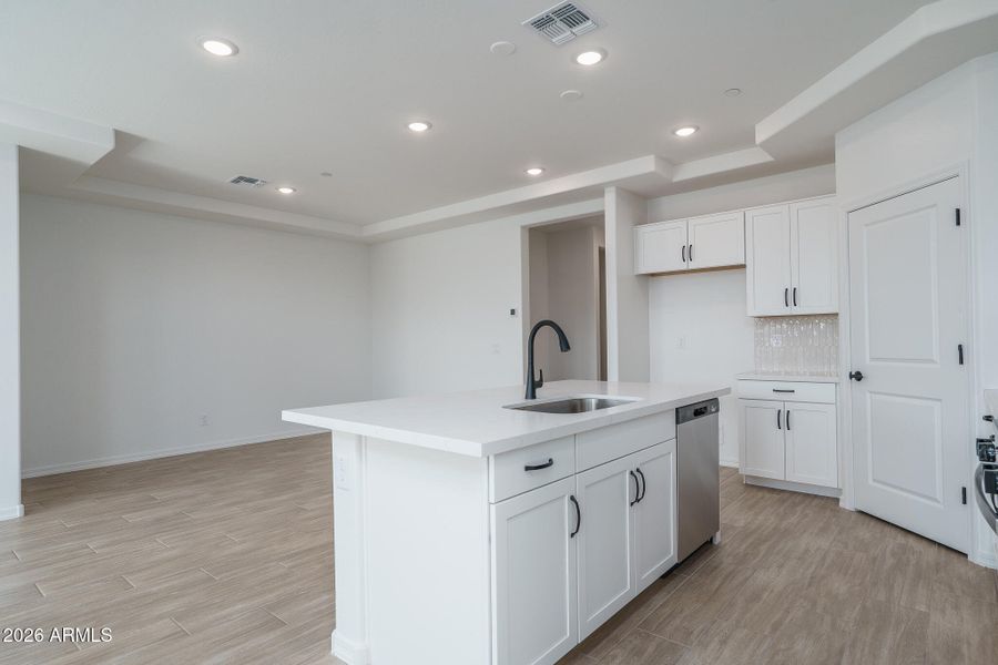 4) KITCHEN TO DINING