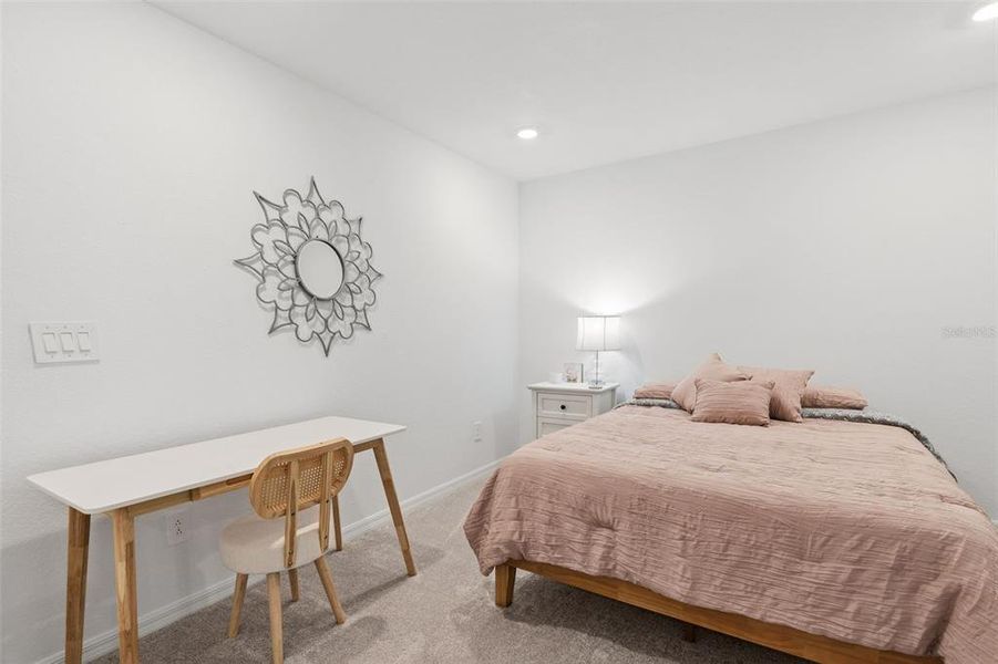 Furnished interior view inside a new home in , Venice (Image 34).