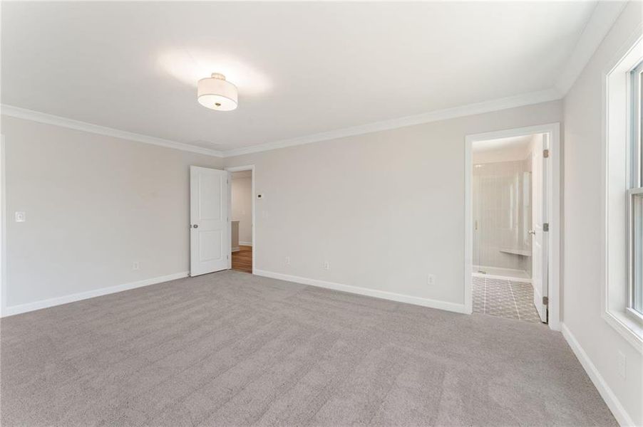 Spacious, unfurnished interior of a new home in Cherokee Township, Acworth (Image 17).