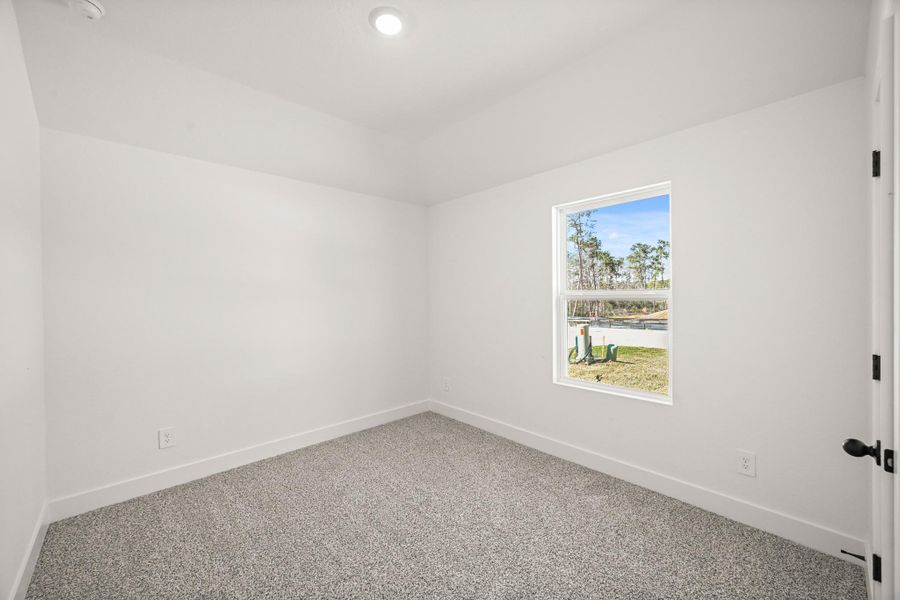 Spacious, unfurnished interior of a new home in Chapel Lakes, Montgomery (Image 20).