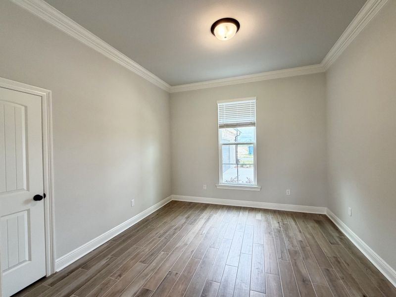 Spacious, unfurnished interior of a new home in Natureview, Freeport (Image 14).
