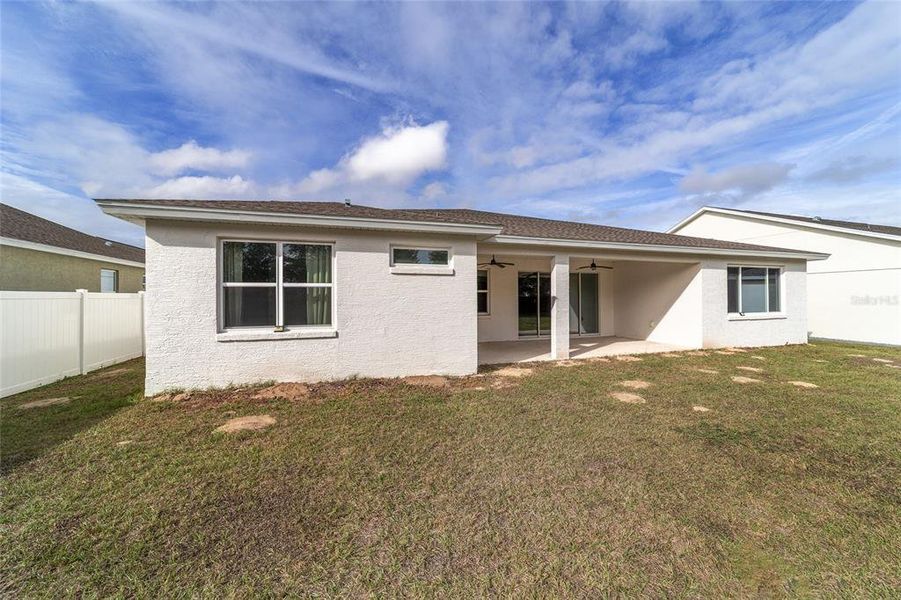 Exterior details and patio area of a home in Calesa Township, Ocala (Image 39).
