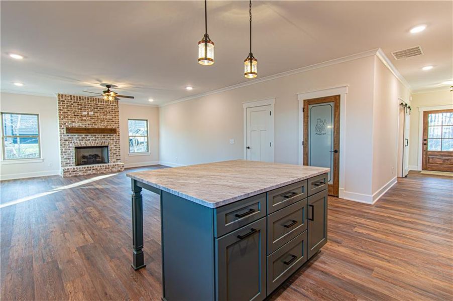 Furnished interior view inside a new home in , Jasper (Image 8).