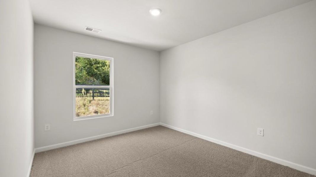 Spacious, unfurnished interior of a new home in Oakleigh Glen, Dallas (Image 23).