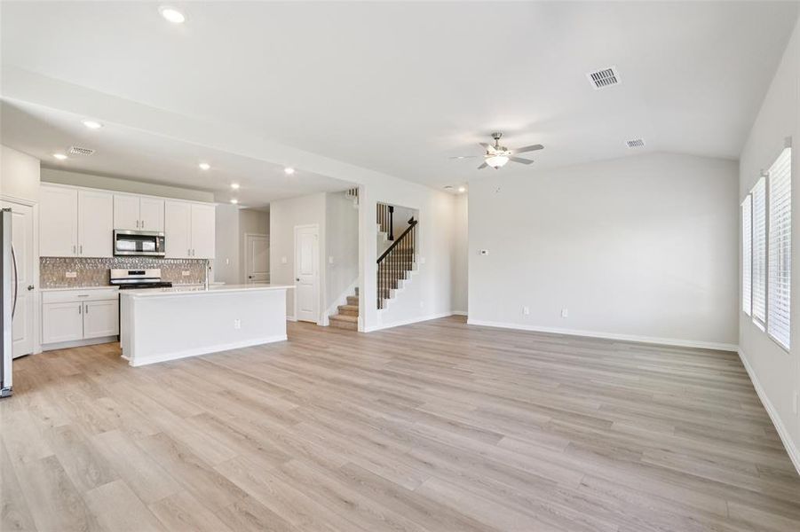 Spacious, unfurnished interior of a new home in Parks at Foster Crossing - Premier Series, Anna (Image 24). Spacious, unfurnished interior of a new home in Parks at Foster Crossing - Premier Series, Anna (Image 24).
