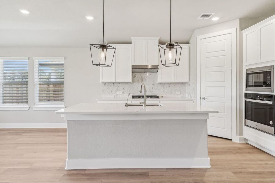 Photo is not of the actual home but is an inspirational photo of builder’s model home and may depict options, furnishings, and/or decorator features that are not included.