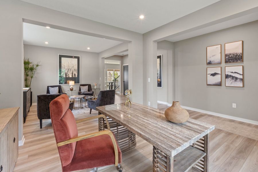 Representative furnished interior of a home built from the Breckenridge by Fischer Homes in Sage Woods, Dallas (Image 7).