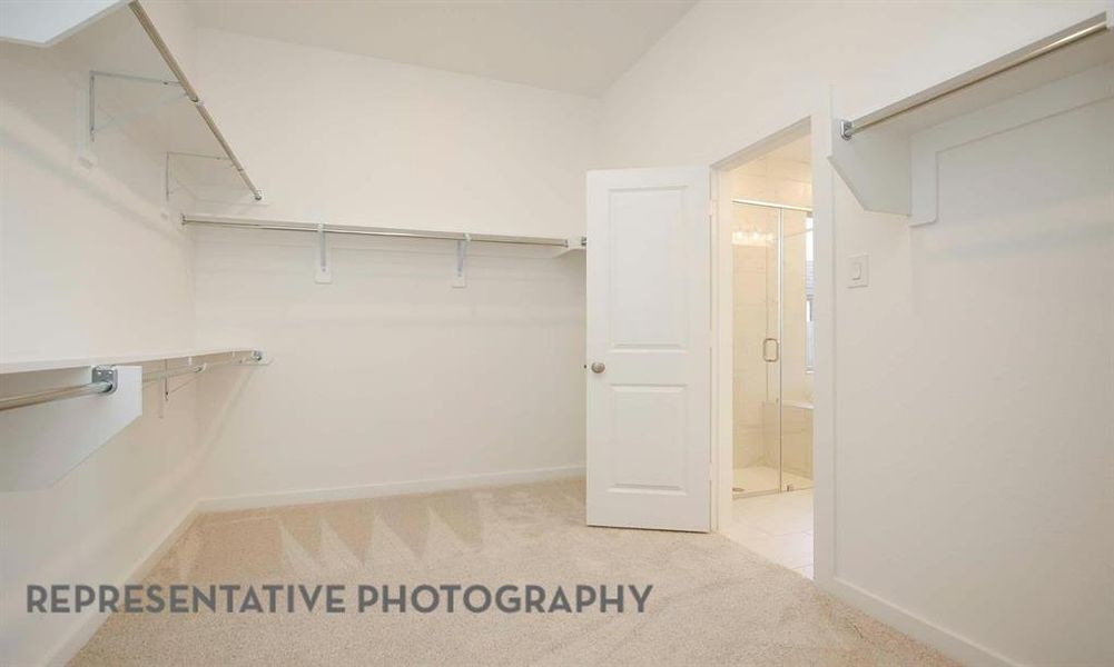 Spacious, unfurnished interior of a new home in Star Trail, Prosper (Image 38).