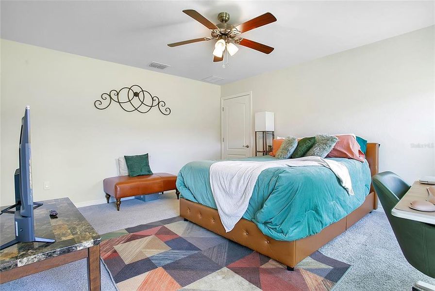 Furnished interior view inside a new home in , Ocala (Image 7).