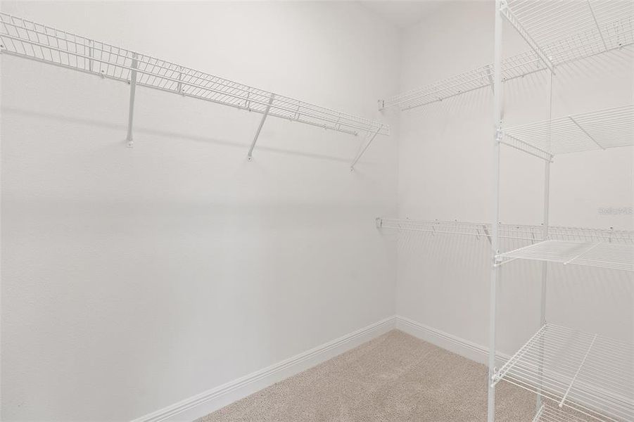 Spacious, unfurnished interior of a new home in Lakes at Harmony, Harmony (Image 25).