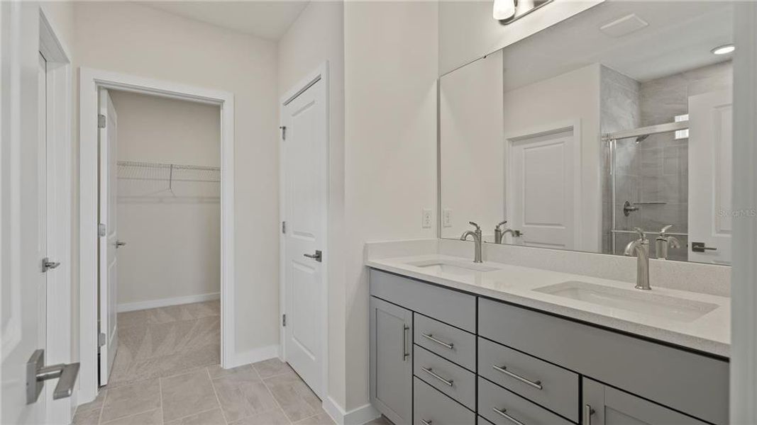 Furnished interior view inside a new home in Willowbrook North, Winter Haven (Image 10). Furnished interior view inside a new home in Willowbrook North, Winter Haven (Image 10).