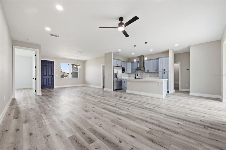 Spacious, unfurnished interior of a new home in , Kissimmee (Image 29).