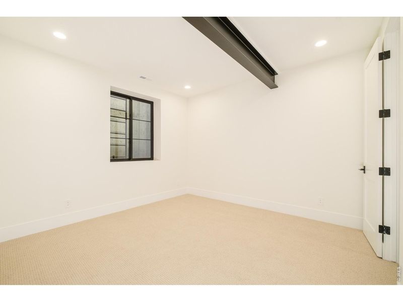 Spacious, unfurnished interior of a new home in , Denver (Image 24).