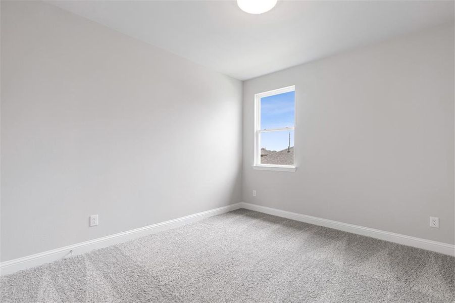 Spacious, unfurnished interior of a new home in Venetian, Weston (Image 12).