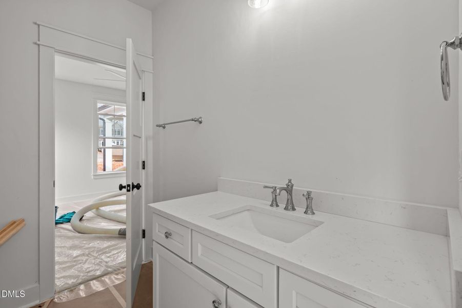 92-web-or-mls-P1097657