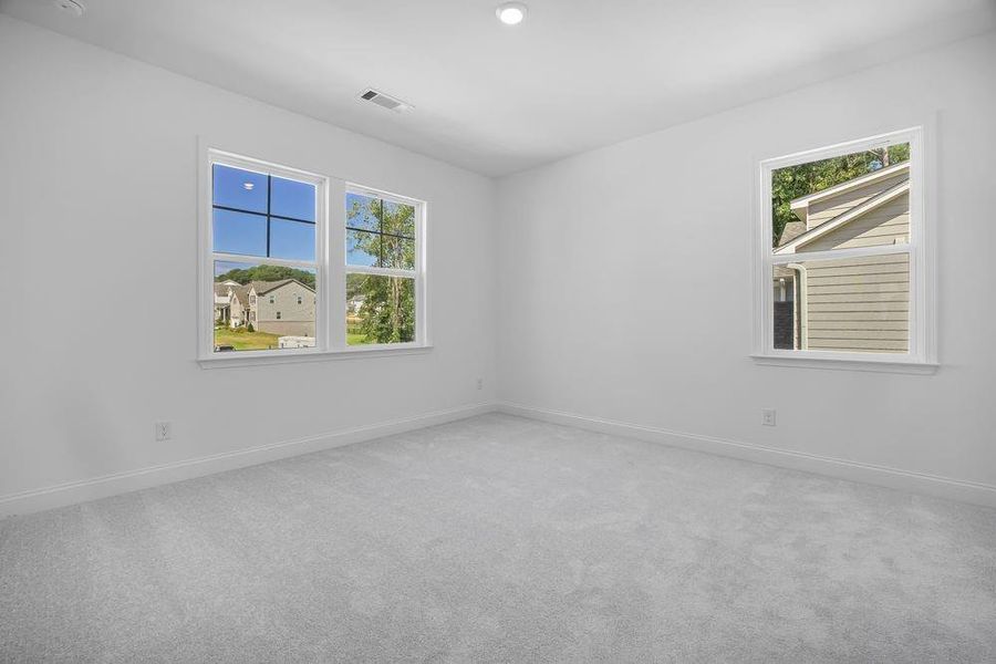 Spacious, unfurnished interior of a new home in Bailey Fence, Dacula (Image 28).
