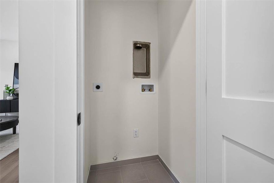 Spacious, unfurnished interior of a new home in , St. Petersburg (Image 21). Spacious, unfurnished interior of a new home in , St. Petersburg (Image 21).