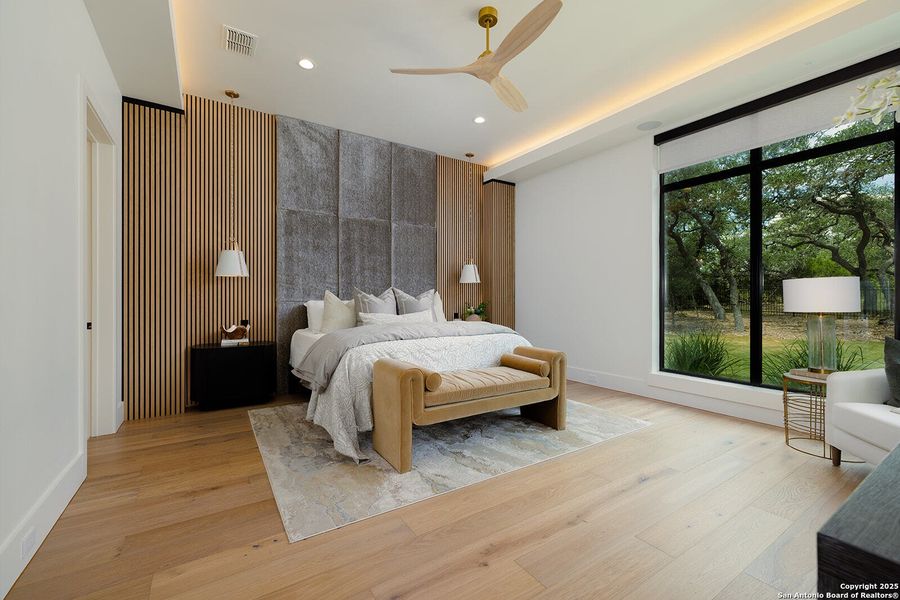 Furnished interior view inside a new home in , Boerne (Image 32).