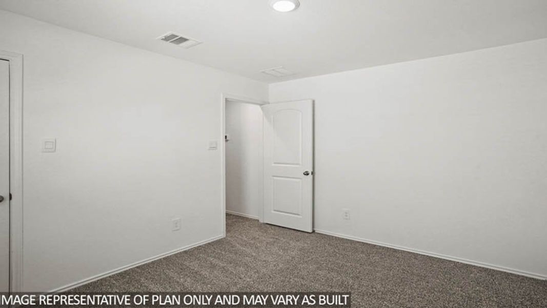 Spacious, unfurnished interior of a new home in Sunterra, Katy (Image 21).