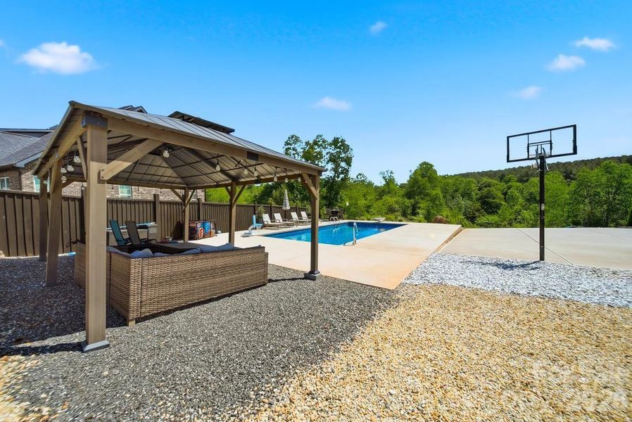 Community amenities in , Granite Falls (Image 36).