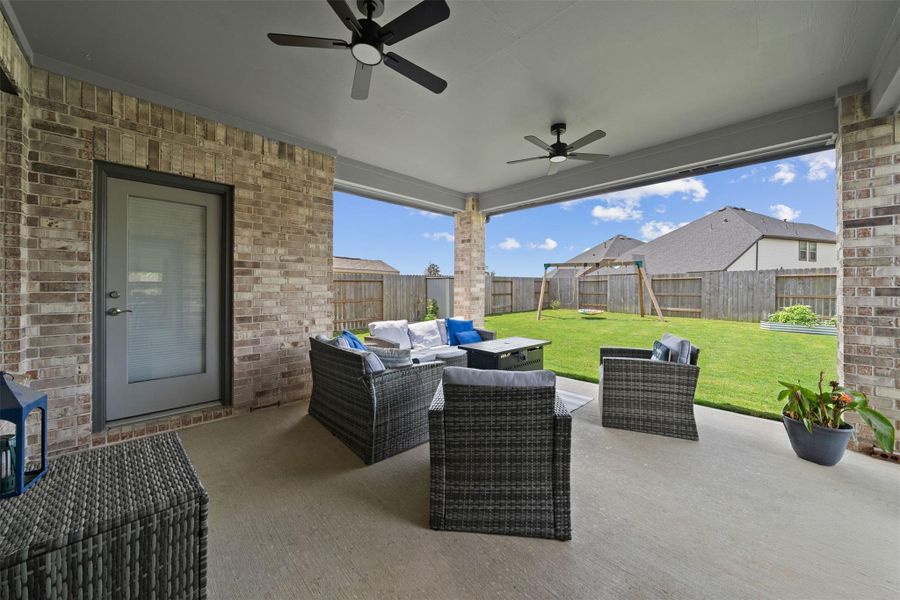 Exterior details and patio area of a home in Sorella, Tomball (Image 3).