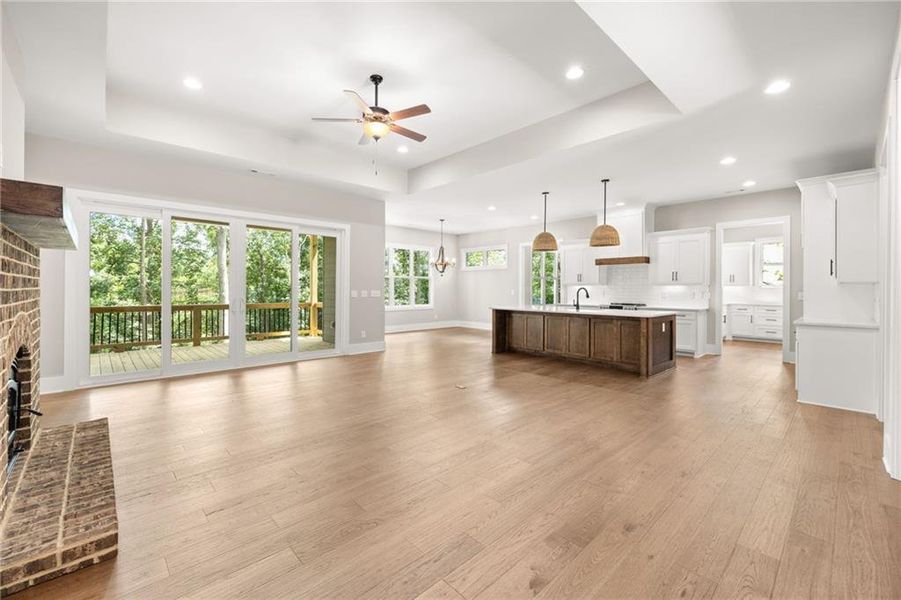 Image 100 of a home in .