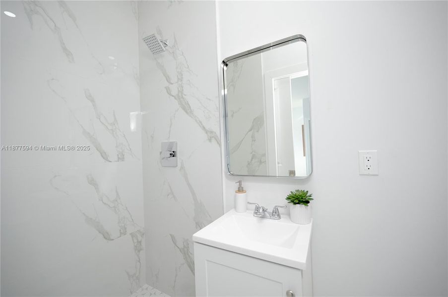 Image 31 of a home in .