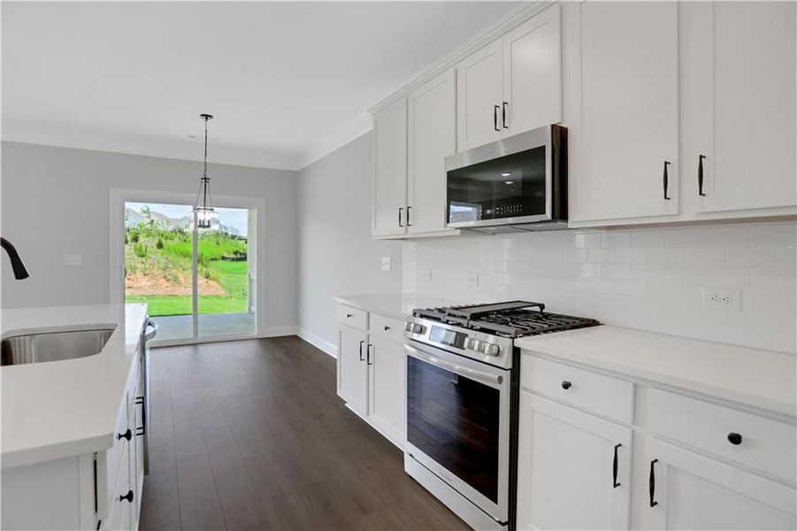 Furnished interior view inside a new home in Twin Lakes, Hoschton (Image 7).