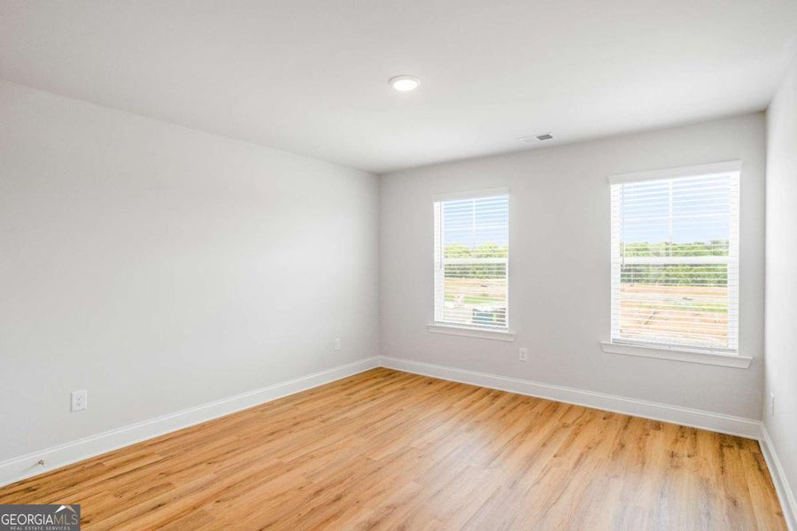 Spacious, unfurnished interior of a new home in Killian Manor at The Adares, Adairsville (Image 22). Spacious, unfurnished interior of a new home in Killian Manor at The Adares, Adairsville (Image 22).