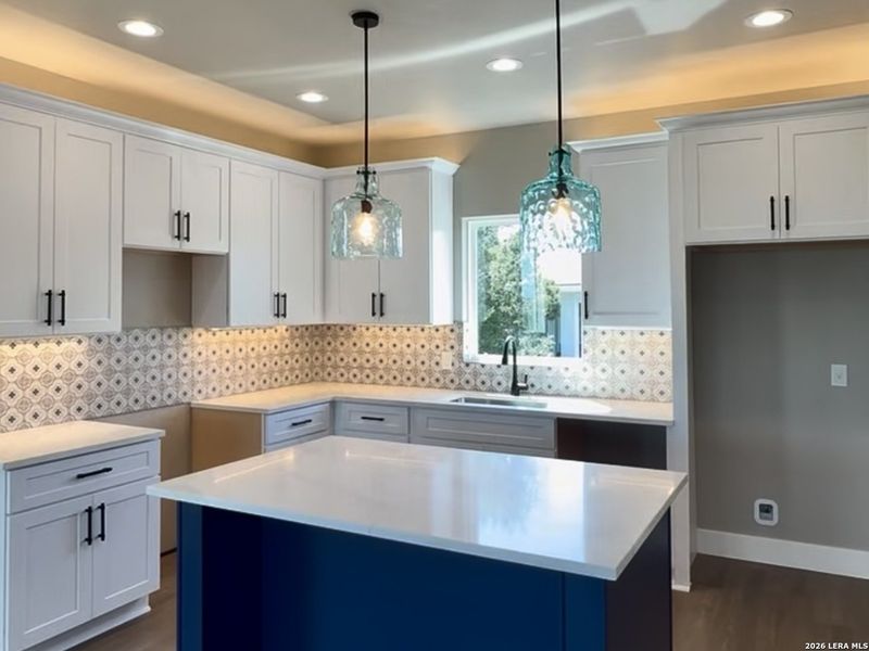 Furnished interior view inside a new home in , Canyon Lake (Image 7).