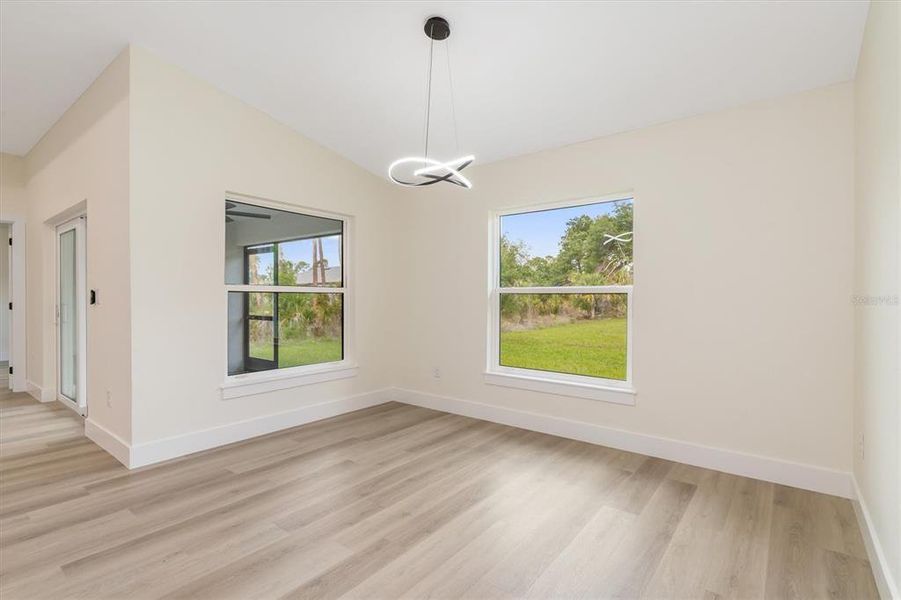 Spacious, unfurnished interior of a new home in , Port Charlotte (Image 7).