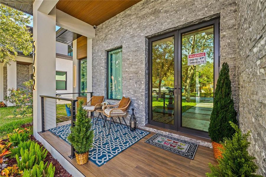 Exterior details and patio area of a home in , Gulfport (Image 33).