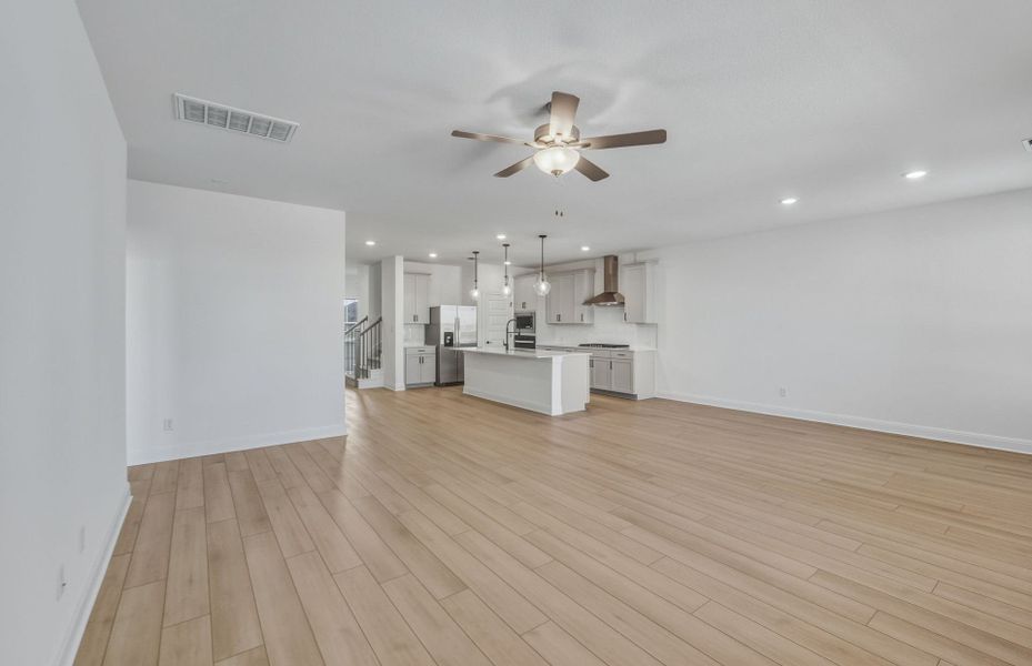 Spacious, unfurnished interior of a new home in Lagos, Manor (Image 48).