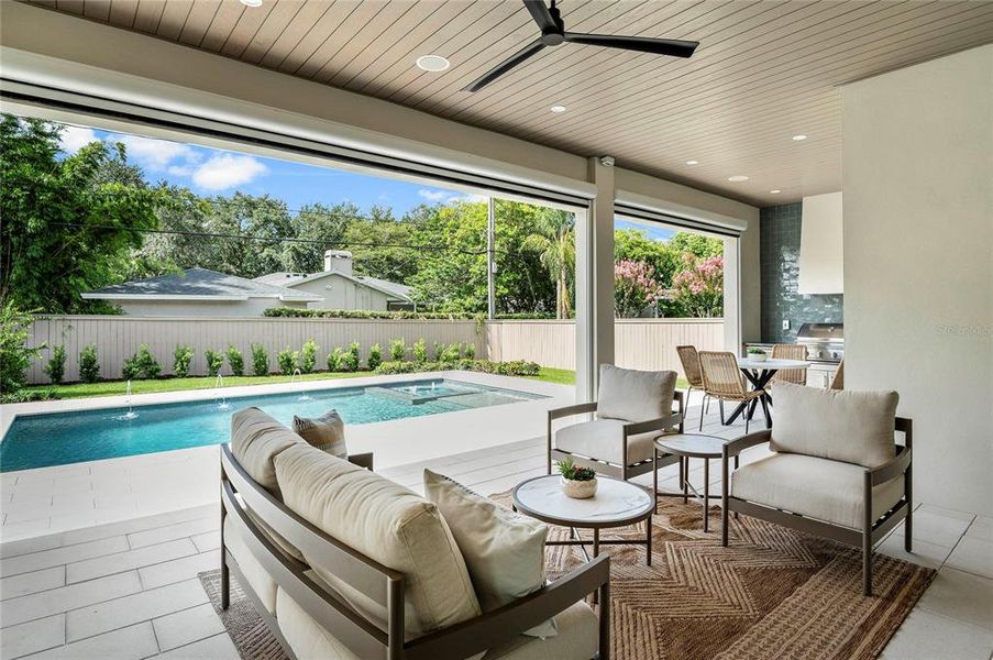 Exterior details and patio area of a home in , Orlando (Image 29).