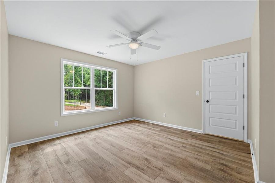 Spacious, unfurnished interior of a new home in , Nicholson (Image 36).