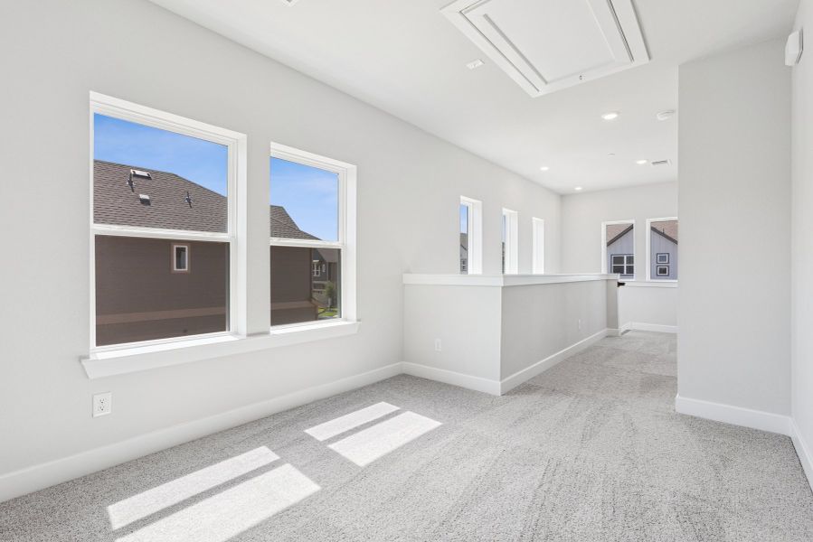 Spacious, unfurnished interior of a new home in Double Creek Crossing – Craftsman Series, Round Rock (Image 11). Spacious, unfurnished interior of a new home in Double Creek Crossing – Craftsman Series, Round Rock (Image 11).