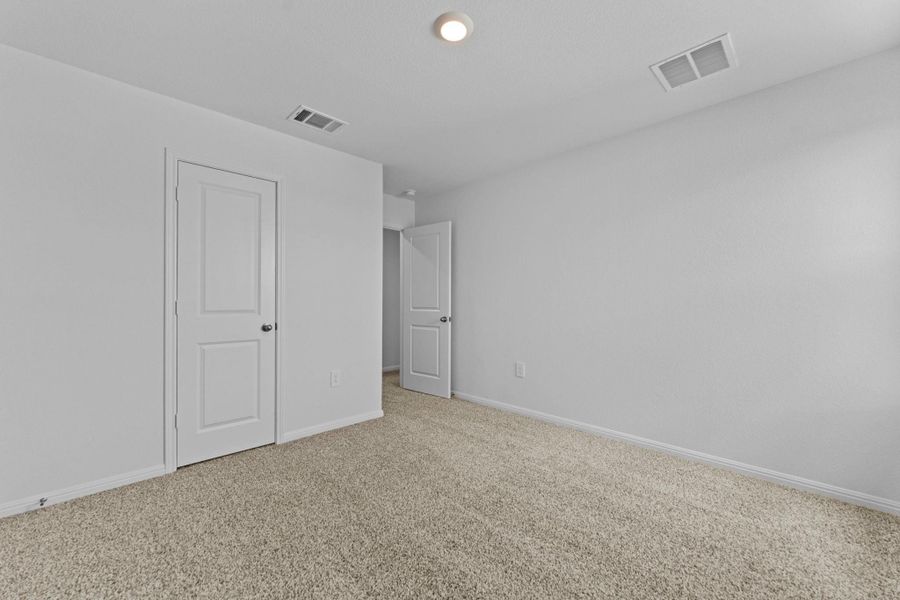 Spacious, unfurnished interior of a new home in Palomino, Manor (Image 18).