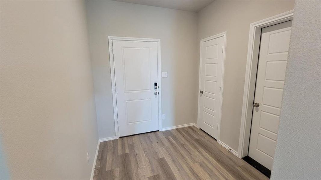 Spacious, unfurnished interior of a new home in Longhorn Estates, Fort Worth (Image 13).