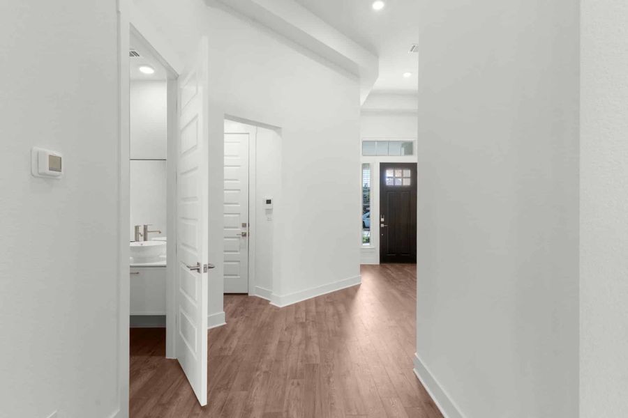 Spacious, unfurnished interior of a new home in Broken Oak, Georgetown (Image 16).