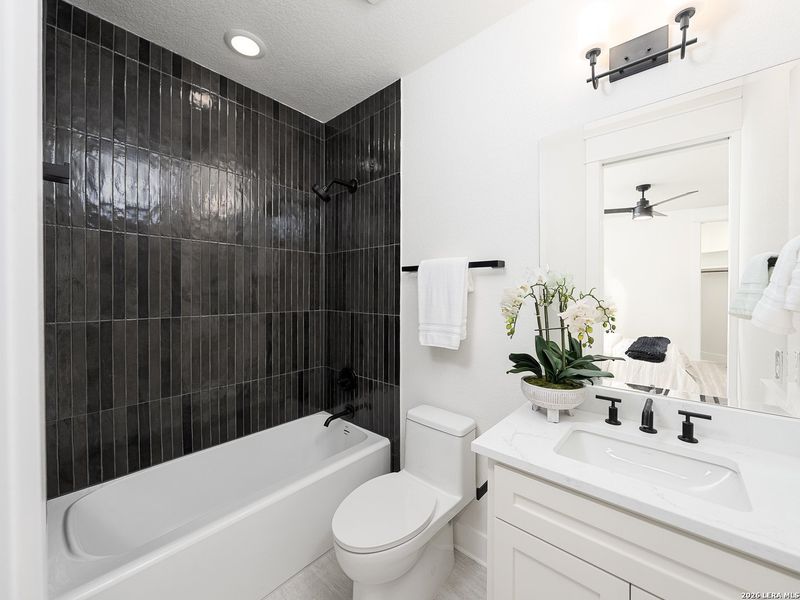Furnished interior view inside a new home in , Boerne (Image 16).