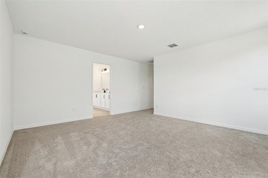 Spacious, unfurnished interior of a new home in Ellington Classical, St. Cloud (Image 28). Spacious, unfurnished interior of a new home in Ellington Classical, St. Cloud (Image 28).