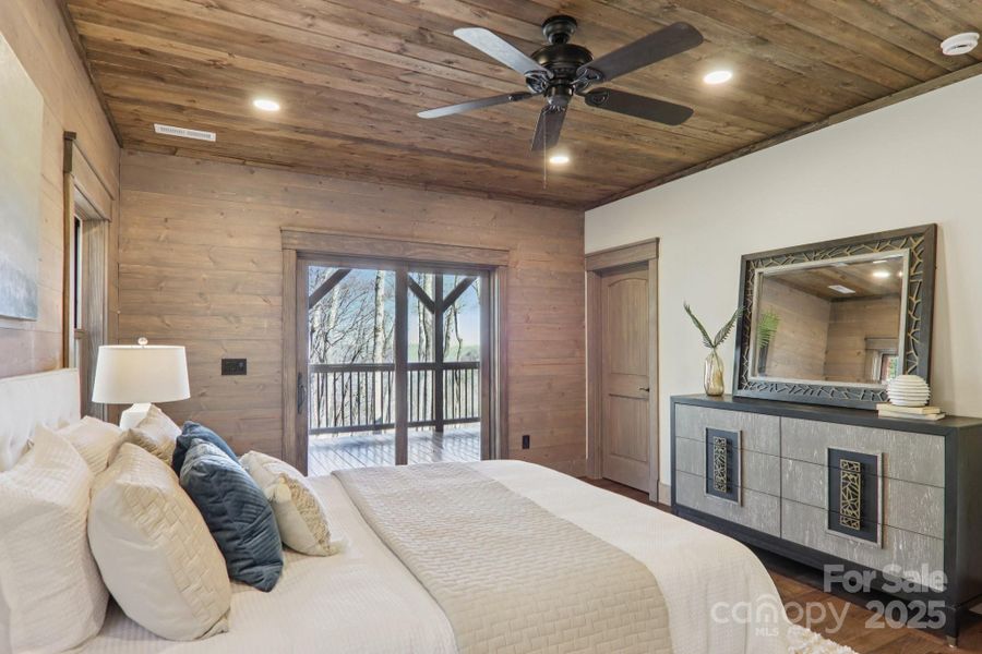 Furnished interior view inside a new home in , Maggie Valley (Image 9).
