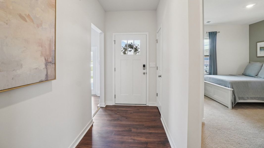 Spacious, unfurnished interior of a new home in Valley View, Waynesville (Image 21).