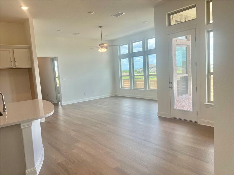 Spacious, unfurnished interior of a new home in Flora, Hutto (Image 13). Spacious, unfurnished interior of a new home in Flora, Hutto (Image 13).