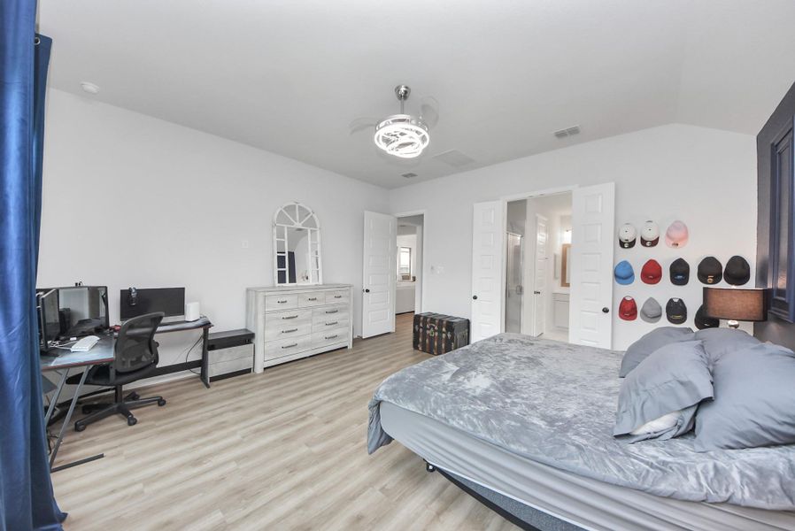 Furnished interior view inside a new home in , Humble (Image 14).