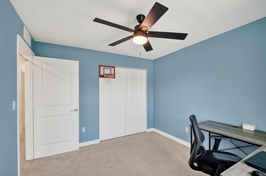 Image 50 of a home in .