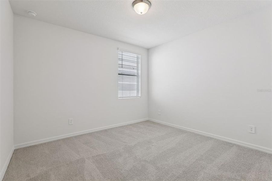 Spacious, unfurnished interior of a new home in The Reserve at Twin Lakes, St. Cloud (Image 36).